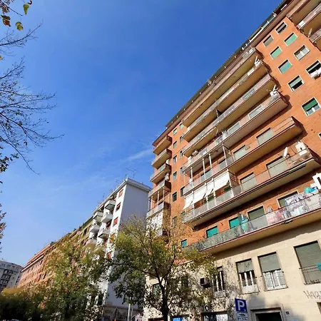 Ych-glamour Flat * Rome